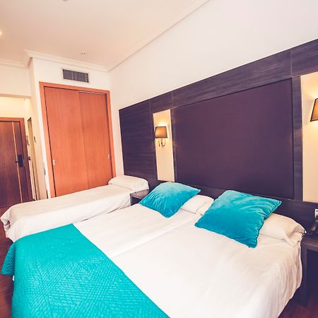 Hostal Sol Los Angeles Madrid Exterior foto