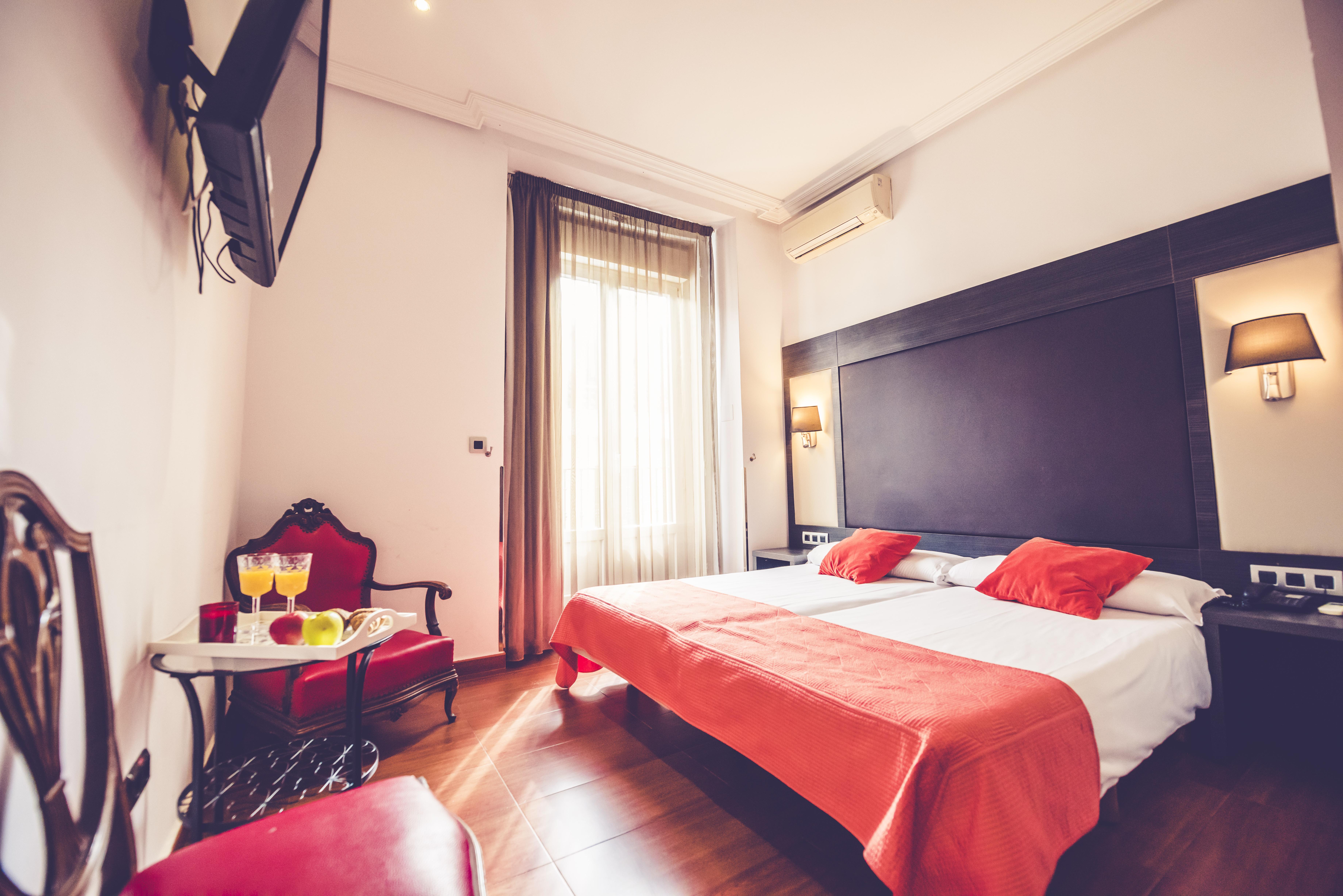 Hostal Sol Los Angeles Madrid Exterior foto